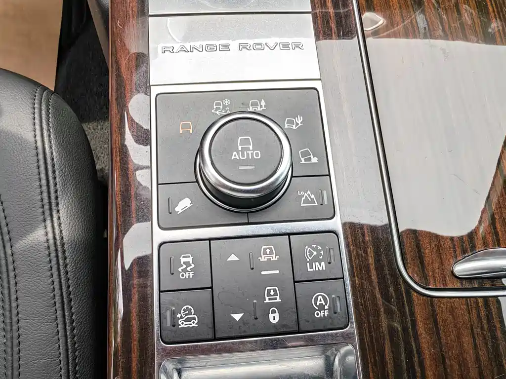 Land Rover Range Rover 2018 — фото 9