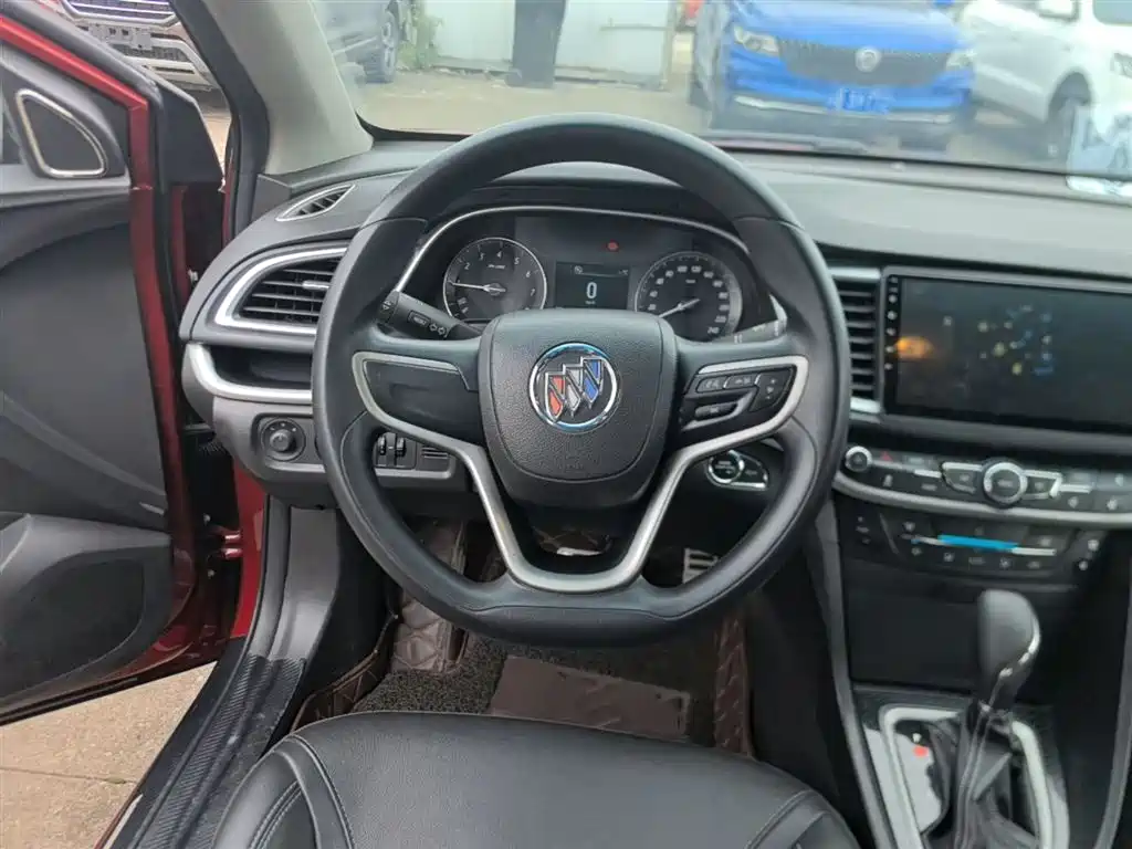 Buick Excelle 2017 — фото 11