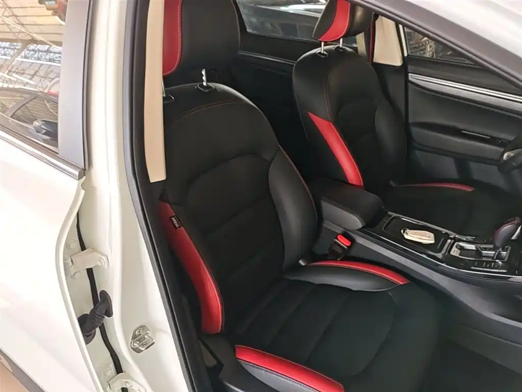Geely Emgrand GS 2020 — фото 25