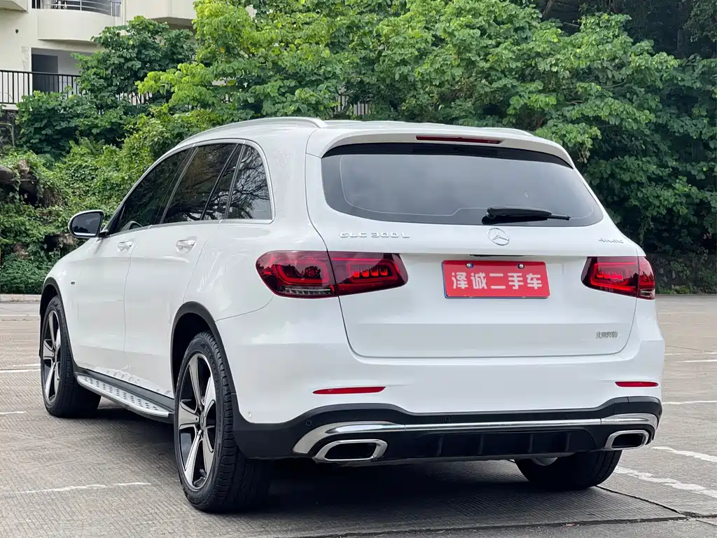 Mercedes-Benz GLC 2023