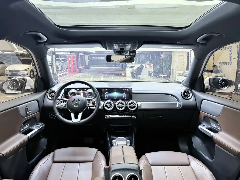 Mercedes-Benz GLB 2021 — фото 13