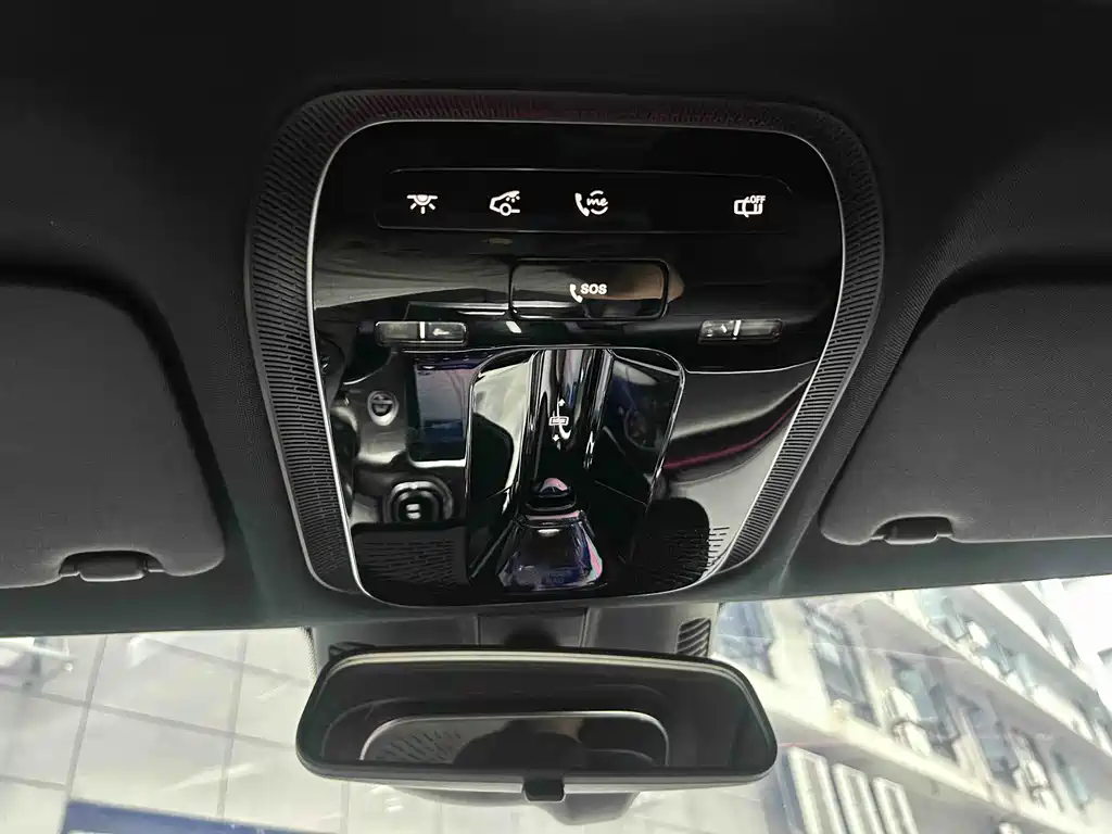 Mercedes-Benz C-Class 2025 — фото 18