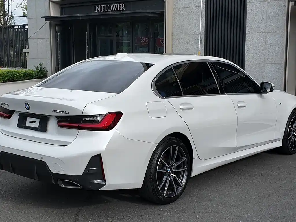 BMW 3 Series 2024