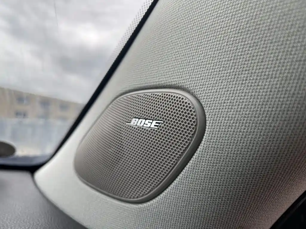 Cadillac SRX 2012 — фото 11