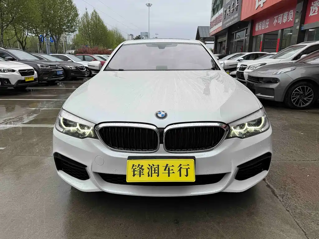 BMW 5 Series 2018 — фото 2