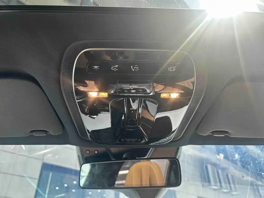 Mercedes-Benz E-Class 2024