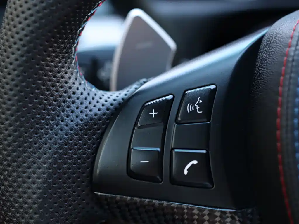 BMW X6 M 2012 — фото 14