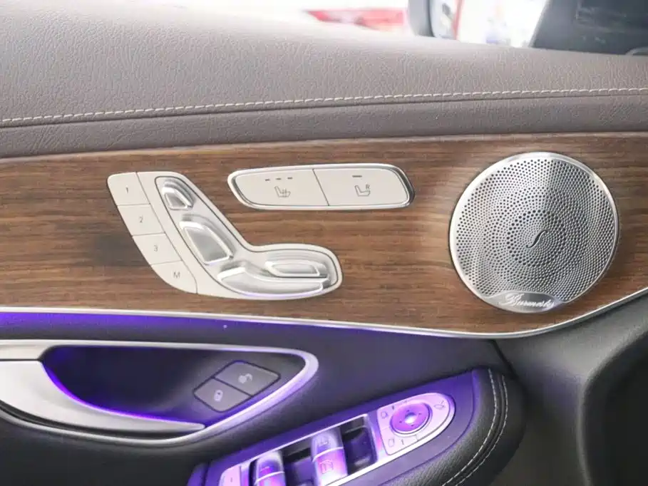 Mercedes-Benz GLC 2021 — фото 13
