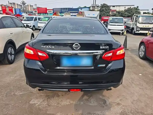 Nissan Teana 2018
