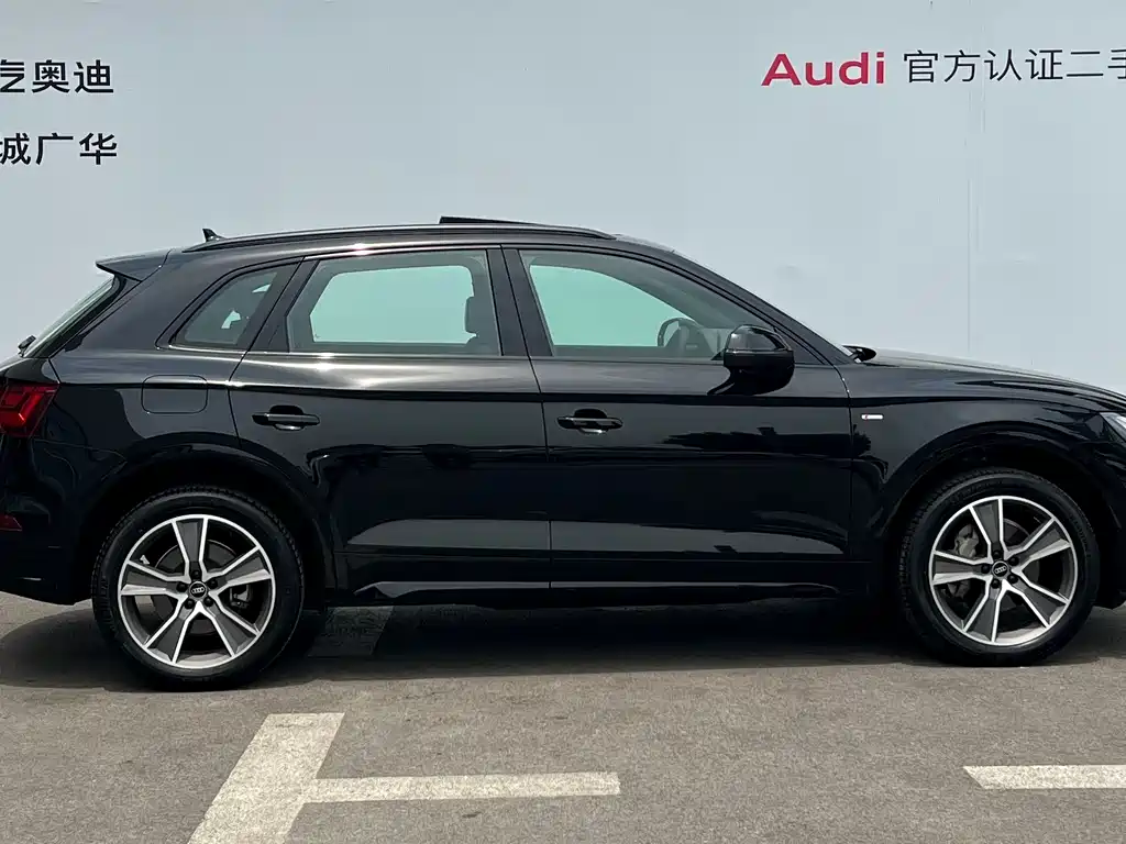 Audi Q5L 2023 — фото 3