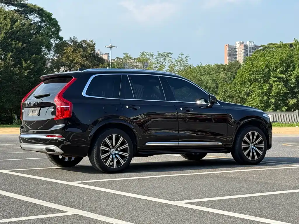 Volvo XC90 2020 — фото 7