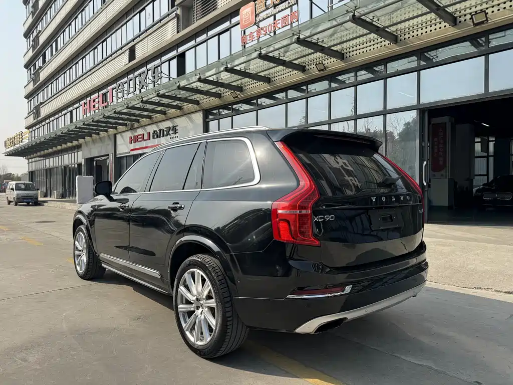 Volvo XC90 2017 — фото 5
