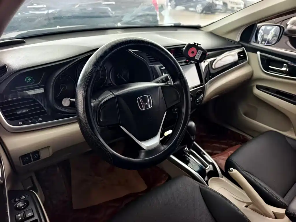 Honda Crider 2014