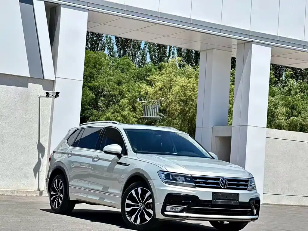 Volkswagen Tiguan L 2021 — фото 3