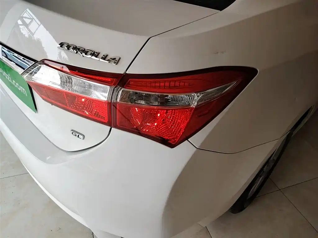 Toyota Corolla 2017 — фото 8