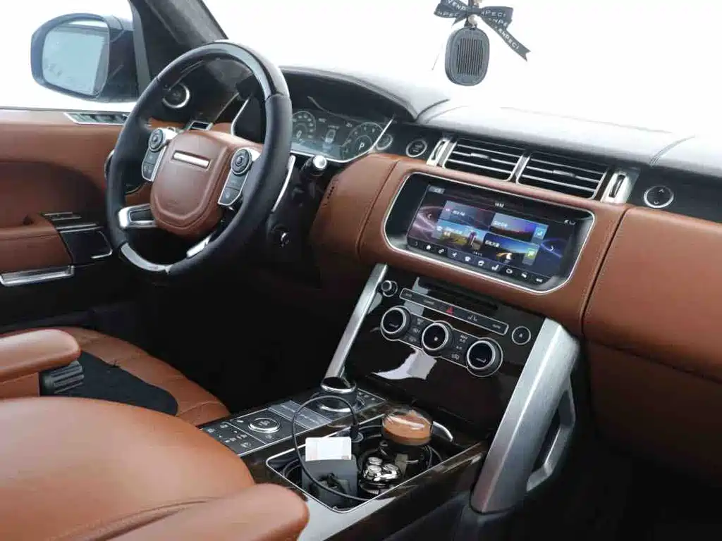 Land Rover Range Rover 2018 — фото 10