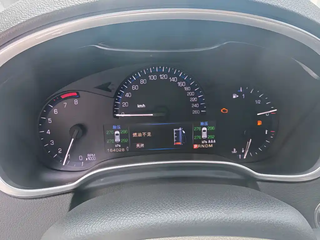 Cadillac SRX 2016 — фото 17