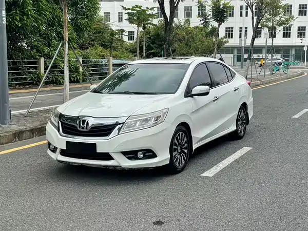 Honda Crider 2015