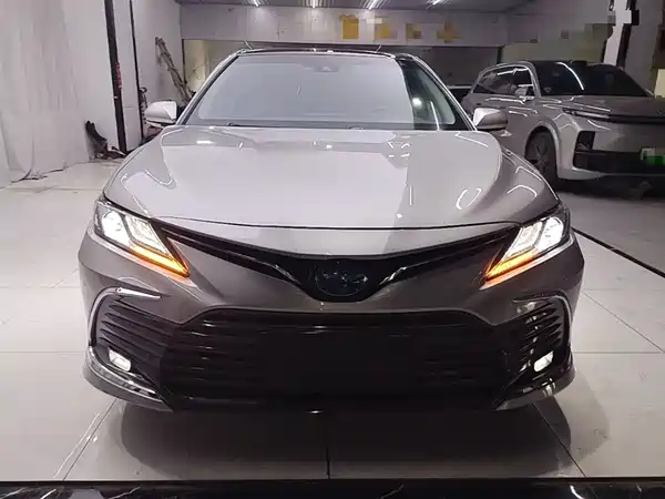 Toyota Camry 2021