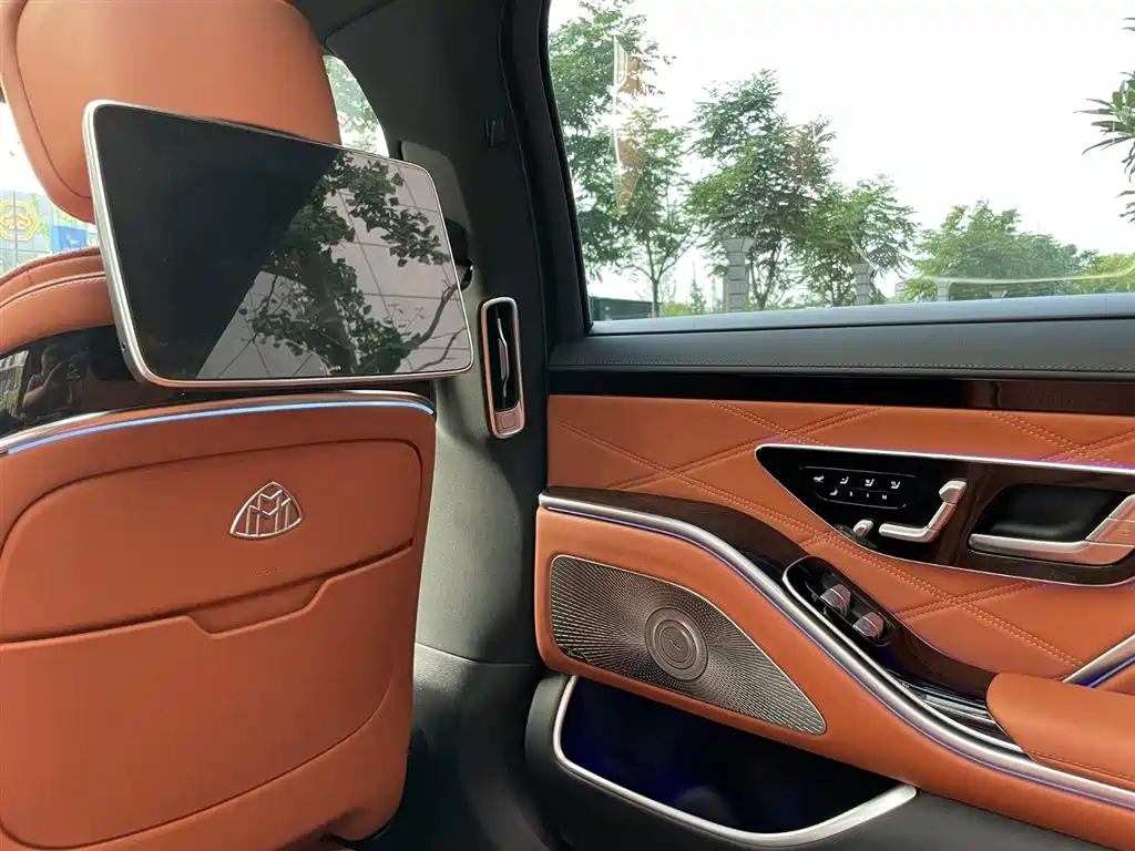 Mercedes-Benz Maybach S-Class 2022 — фото 16