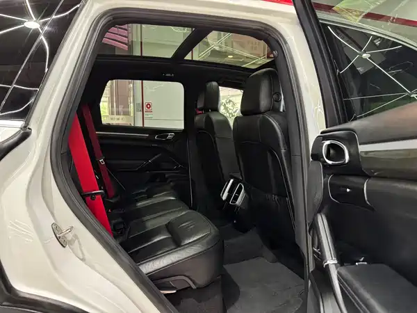 Porsche Cayenne 2015