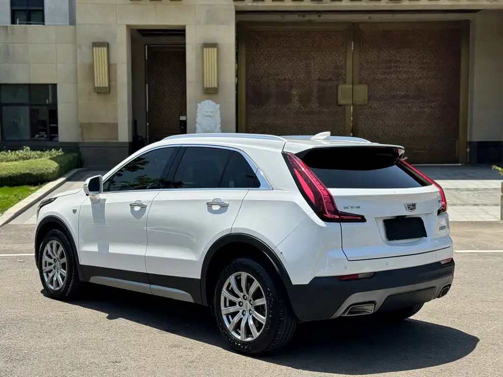 Cadillac XT4 2021 — фото 17