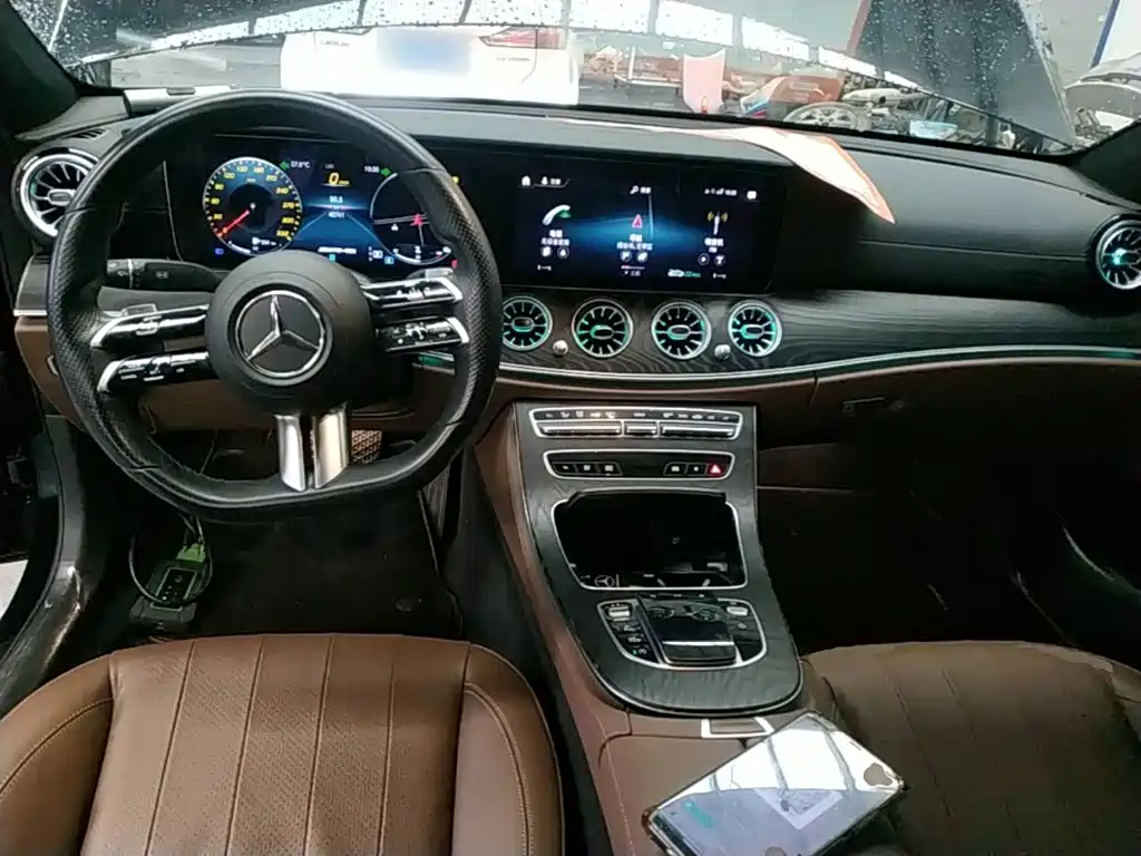 Mercedes-Benz E-Class 2021 — фото 10