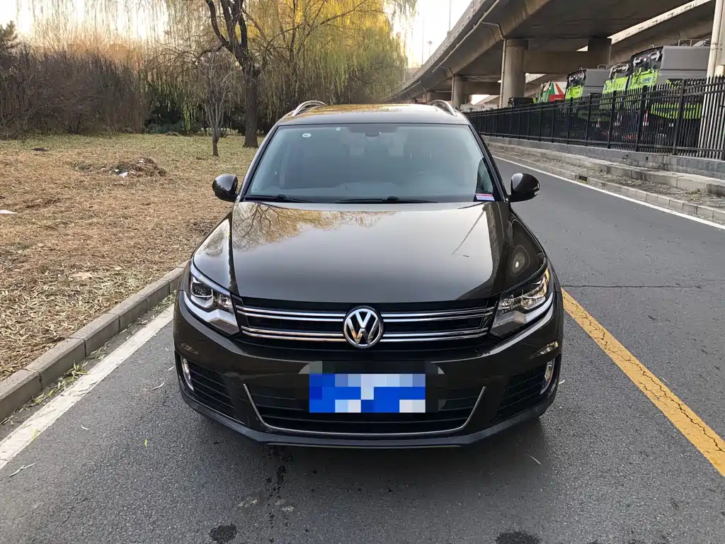Volkswagen Tiguan 2015 — фото 2