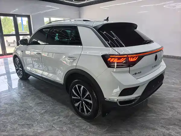 Volkswagen T-Roc 2024