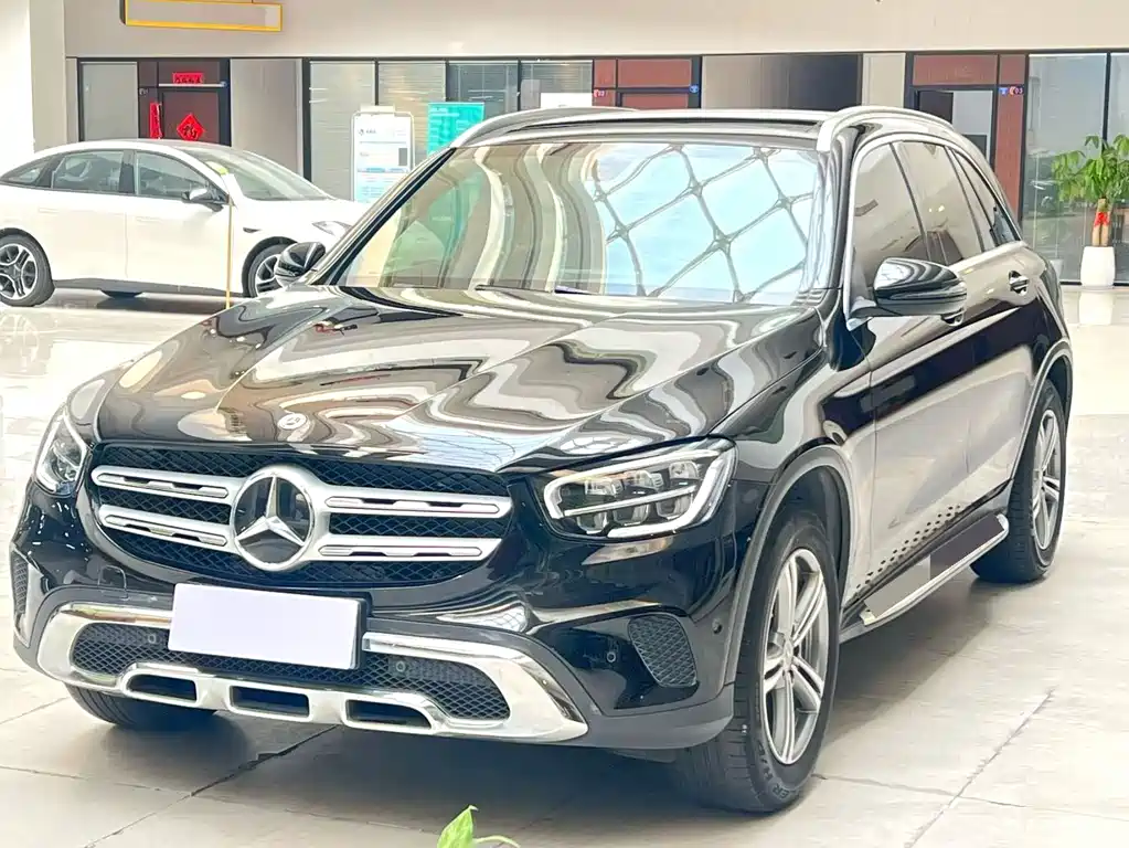 Mercedes-Benz GLC 2021 — фото 1