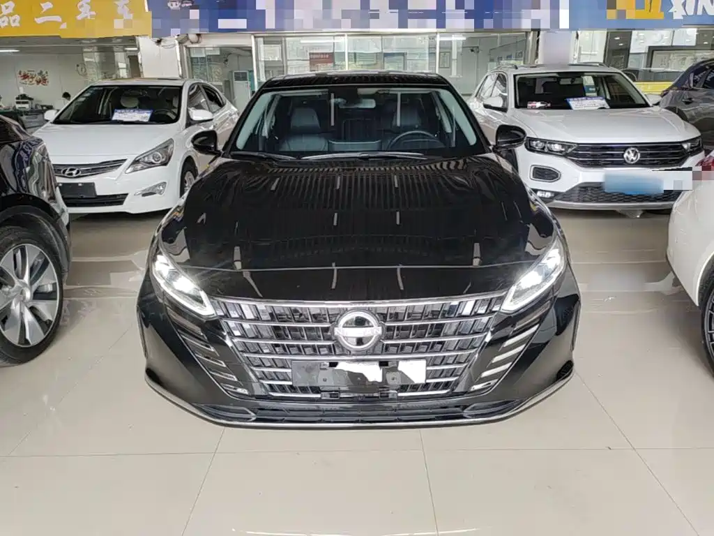 Nissan Teana 2025