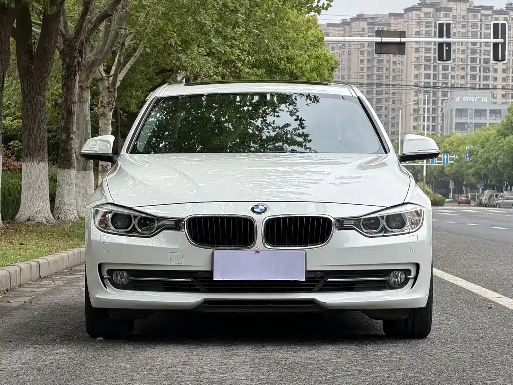 BMW 3 Series 2015 — фото 2