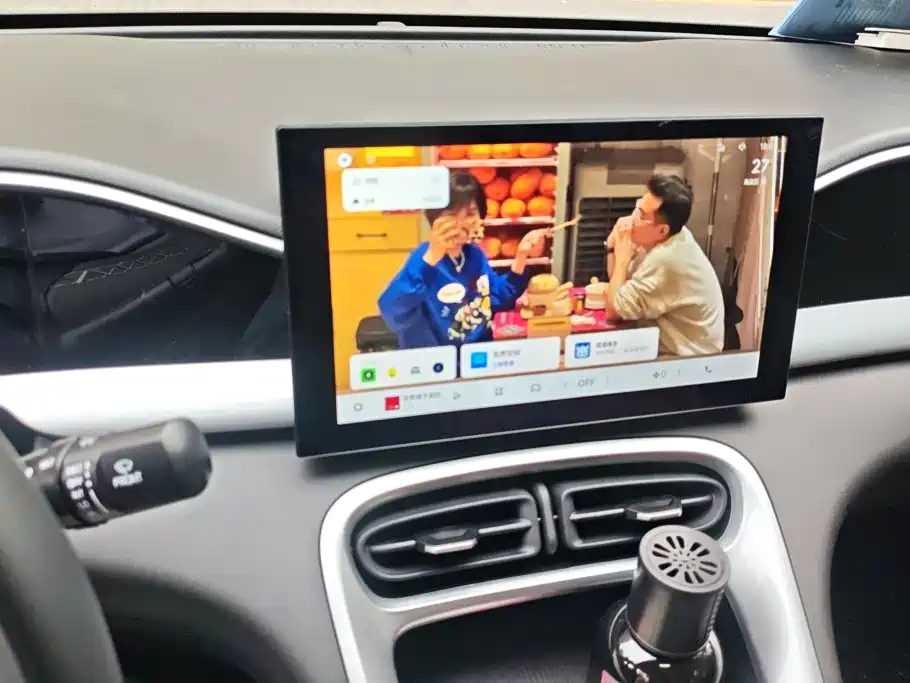 Geely Galaxy Starwish 2025 — фото 13