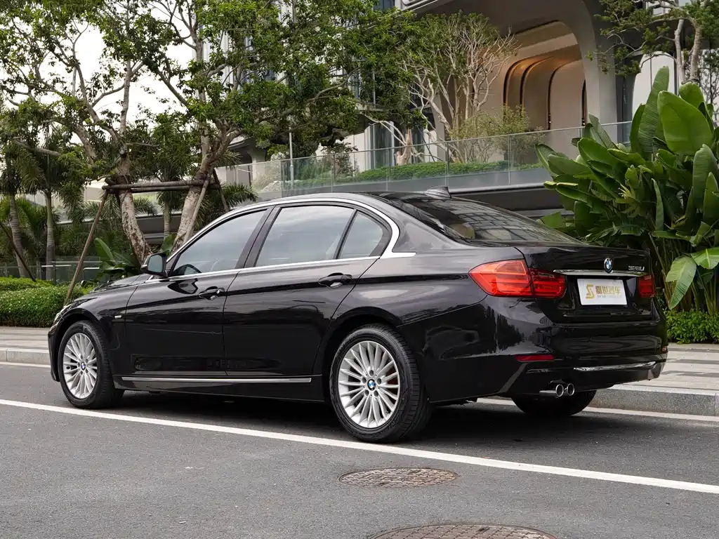 BMW 3 Series 2013 — фото 11