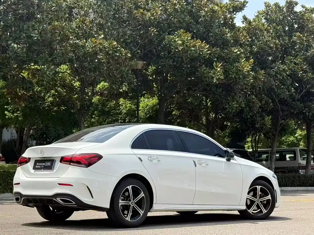 Mercedes-Benz A-Class 2023 — фото 9