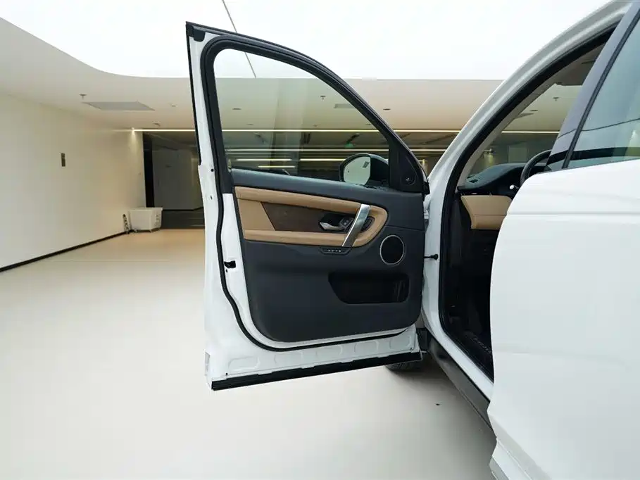 Land Rover Discovery Sport 2024 — фото 17