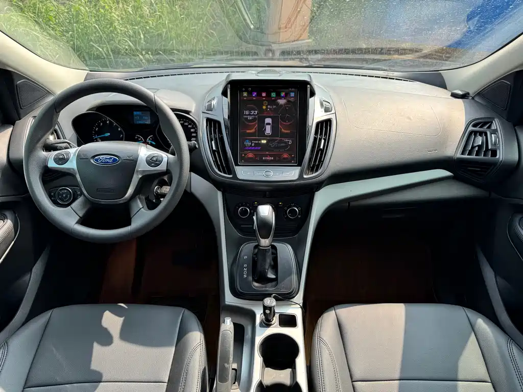 Ford Kuga 2014 — фото 10