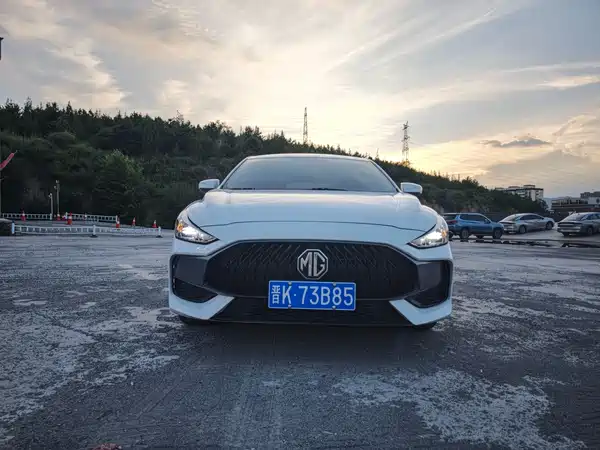 MG MG5 2023
