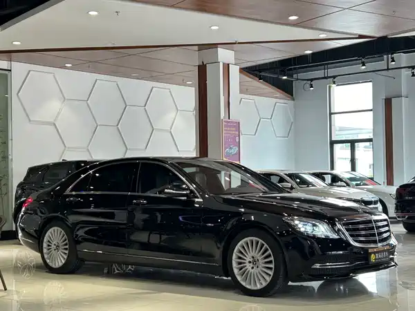 Mercedes-Benz S-Class 2020