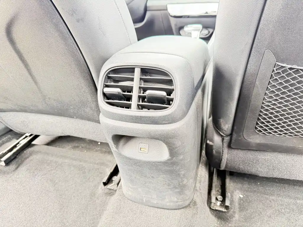 Hyundai Elantra 2022 — фото 16
