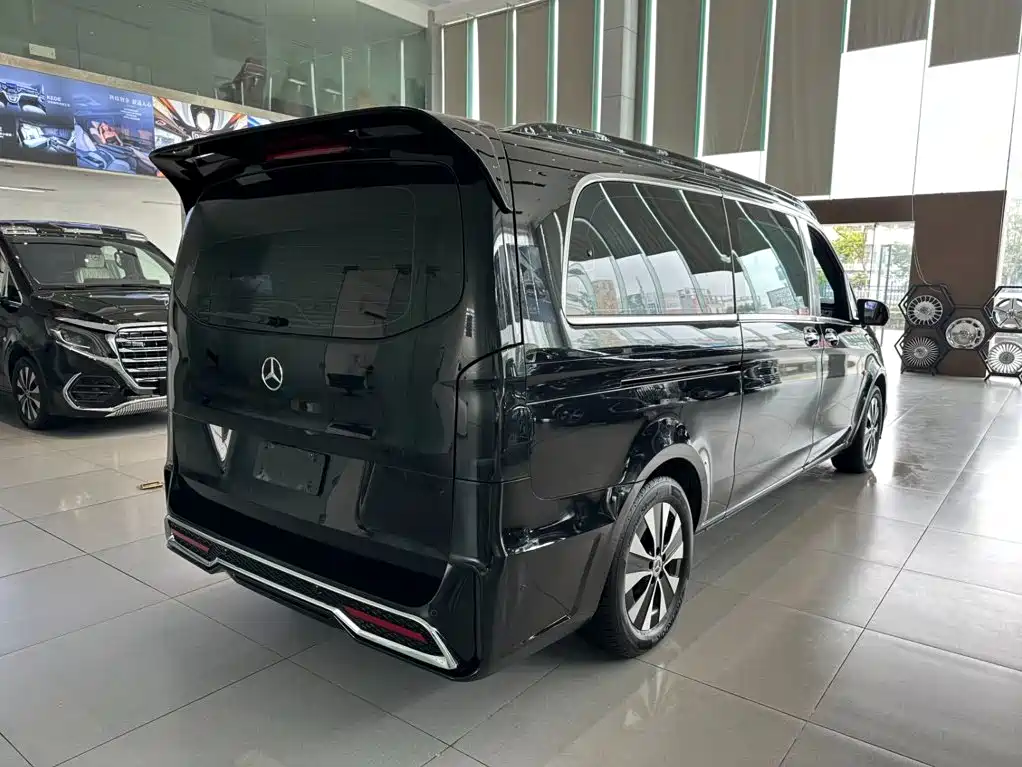 Mercedes-Benz Vito 2023 — фото 27