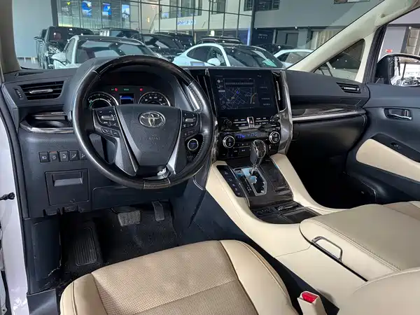 Toyota Alphard 2020