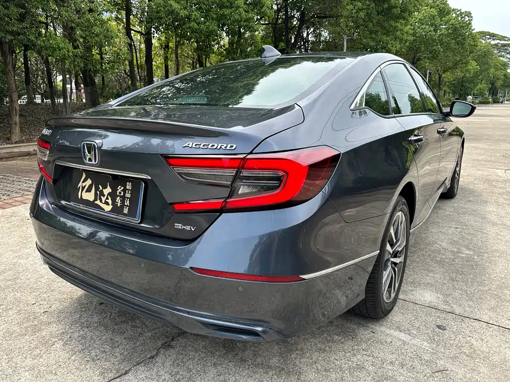 Honda Accord 2022 — фото 16