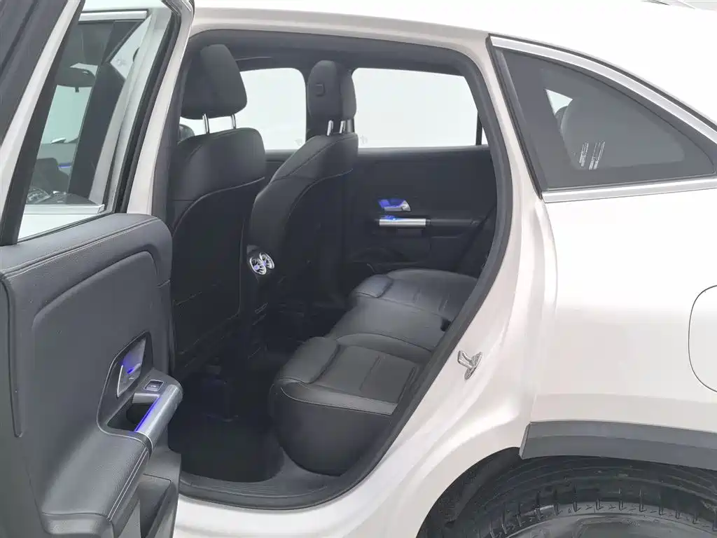 Mercedes-Benz GLA 2021 — фото 15