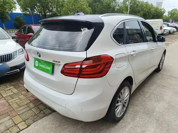 BMW 2 Series Station Wagon 2019