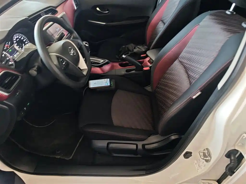 Nissan Bluebird 2019 — фото 15