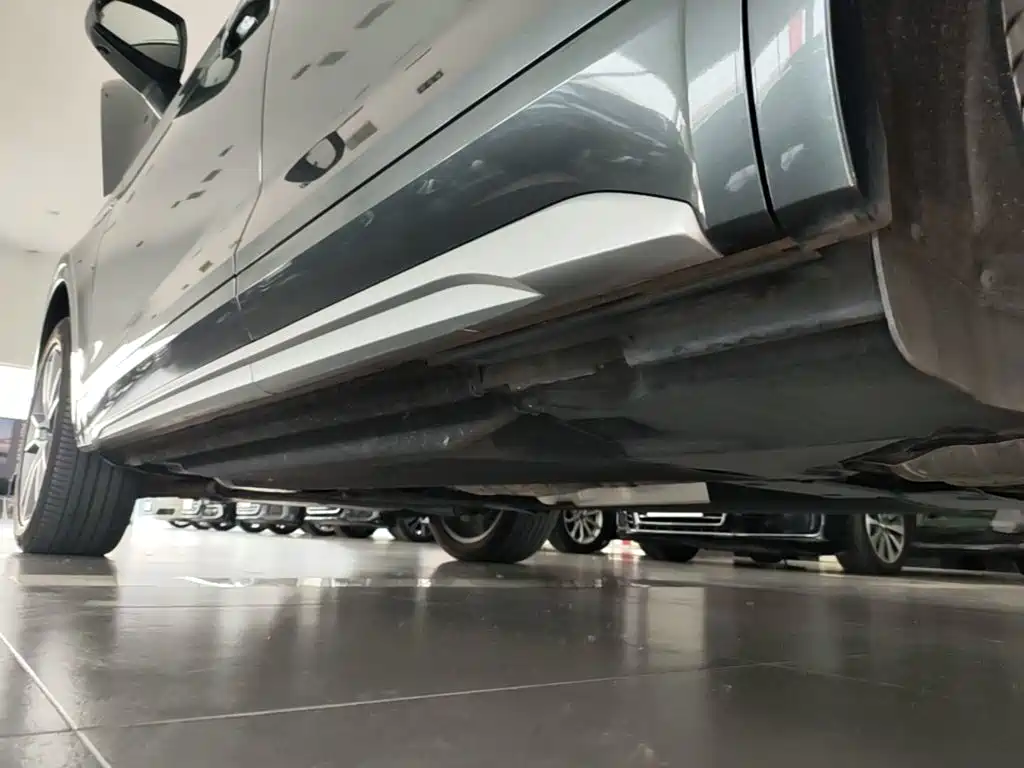Audi Q5L Sportback 2022 — фото 21