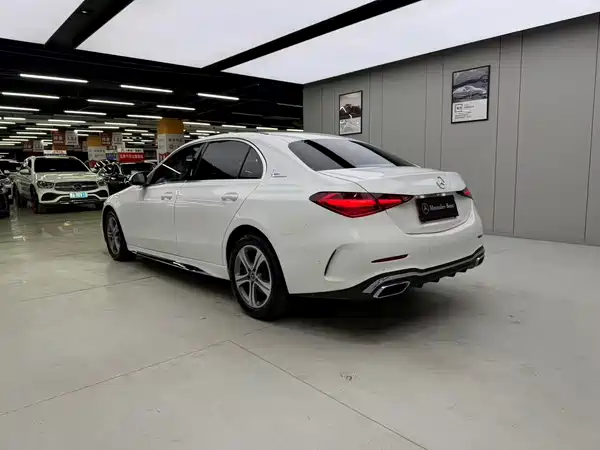 Mercedes-Benz C-Class 2022