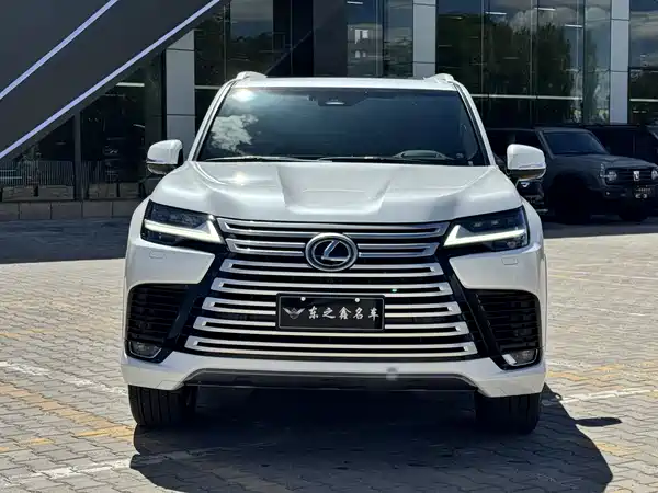 Lexus LX 2026