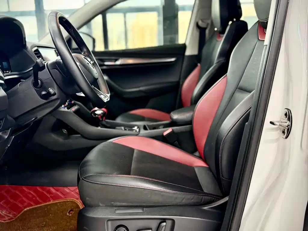 Skoda Karoq 2022 — фото 13